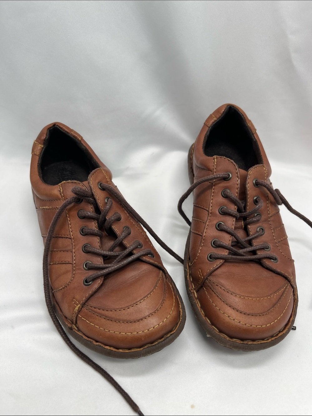 Born Leather Melissa Lace Up Comfort Sneakers